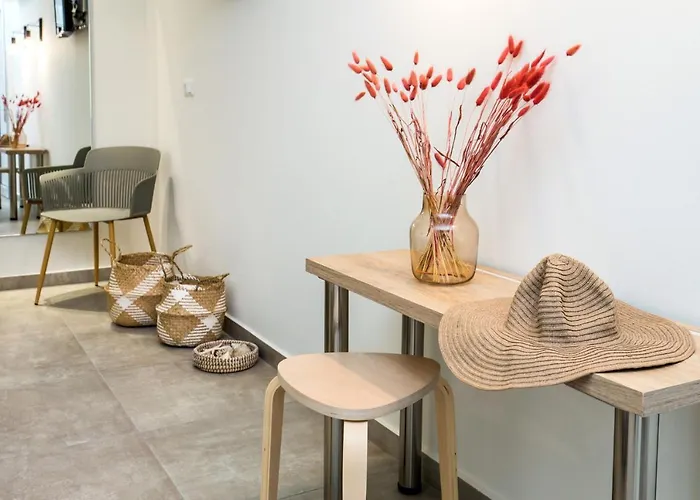 Strada Apartment