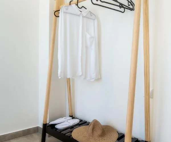 Strada Apartment